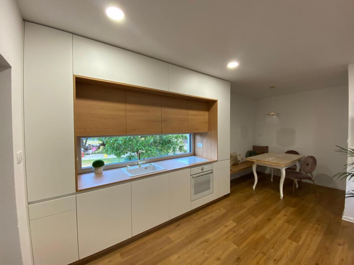 קובאריד Apartma Pri Nani מראה חיצוני תמונה